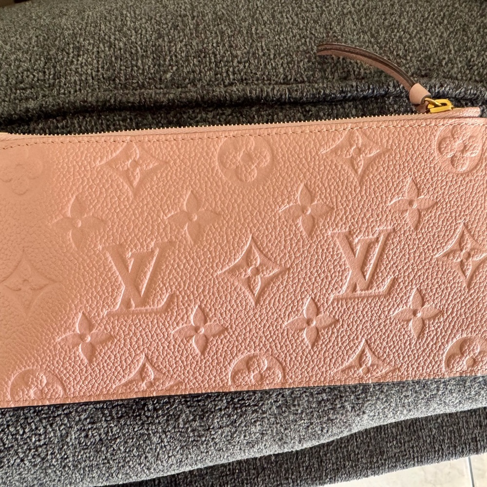 Louis Vuitton Pink Monogram felicie insert
